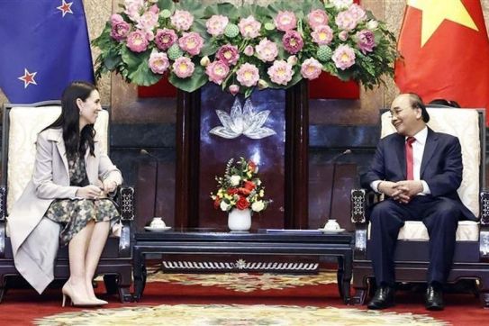 越南国家主席阮春福会见新西兰总理杰辛达·阿德恩
