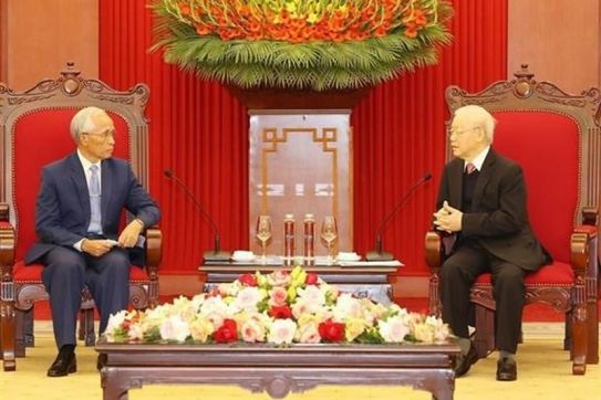 Party chief: Vietnam treasures faithful relationship with Laos