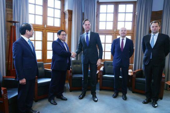 越南总理与荷兰首相就战略合作问题达成一致