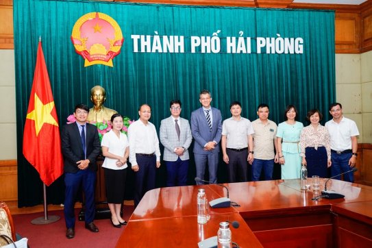 Developing Hai Phong into Vietnam’s first green port locality  in line with Ministry of Transportation’s guideline 