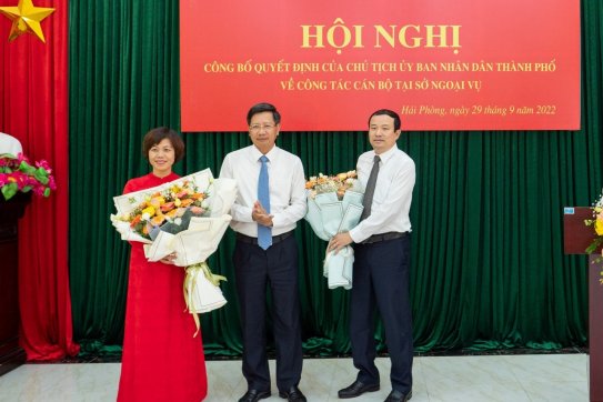 Hội nghị công bố Quyết định của Chủ tịch Ủy ban nhân dân thành phố về công tác cán bộ Sở Ngoại vụ