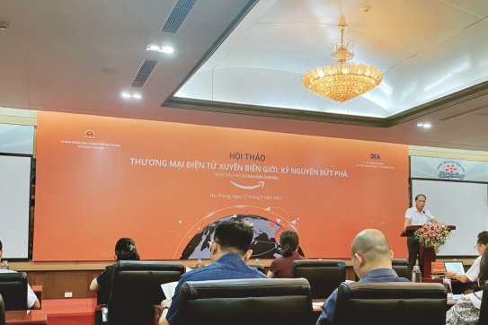 Hội thảo “Thương mại điện tử xuyên biên giới – Kỷ nguyên bứt phá”