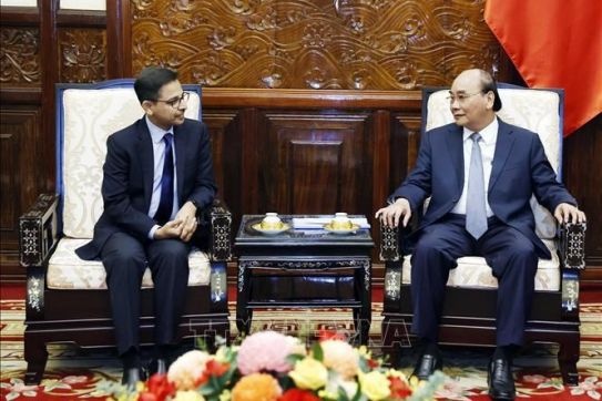 越南国家主席阮春福会见印度驻越大使