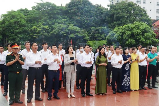 Dâng hương kỷ niệm 1981 năm Ngày Nữ tướng Lê Chân thắng trận (15 tháng 8 - Âm lịch)