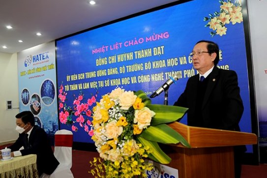 Bộ trưởng Bộ Khoa học và Công nghệ Huỳnh Thành Đạt thăm và làm việc với  Sở Khoa học và Công nghệ thành phố