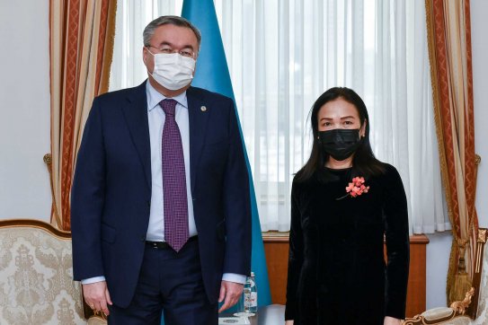 Lãnh đạo Bộ Ngoại giao và Hạ viện Kazakhstan tiếp Đại sứ Việt Nam chào từ biệt