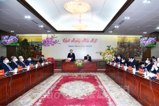 Chairman of National Assembly Mr. VuongDinh Hue and delegation visited and wished New Year in HaiPhong