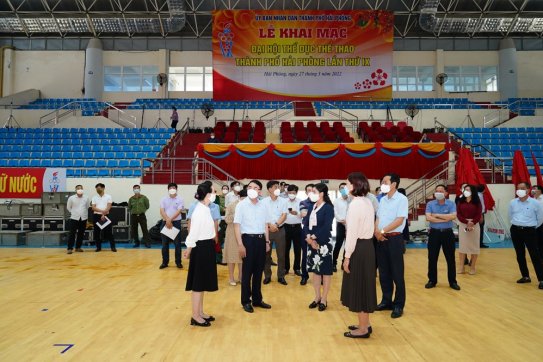 Phó Chủ tịch UBND thành phố Lê Khắc Nam kiểm tra công tác chuẩn bị Lễ khai mạc Đại hội Thể dục thể thao thành phố lần thứ IX