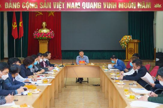Focus on implementing the project on digitizing construction planning database of the City 