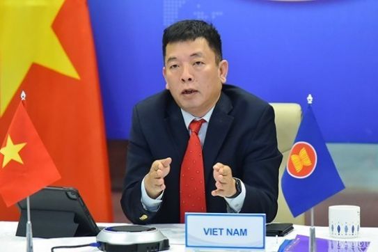 Vietnam urges ASEAN to early operate ASEAN portal for digital vaccination certification