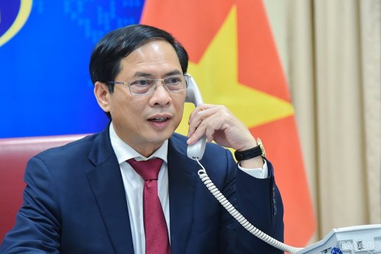 Bộ trưởng Bùi Thanh Sơn diện đàm với Bộ trưởng Ngoại giao Trung Quốc