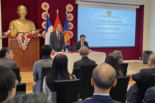 Thứ trưởng Ngoại giao Phạm Quang Hiệu chia sẻ tâm tư của cộng đồng người Việt tại Pháp