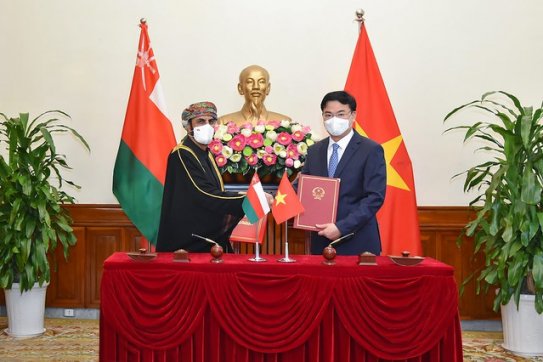 Việt Nam, Oman ký kết Hiệp định về miễn thị thực
