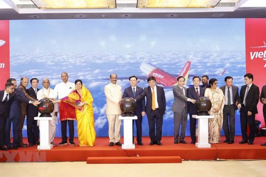 NA Chairman, Indian lower house speaker witness launch of new Vietnam-India air routes