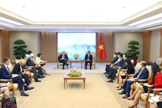Thủ tướng Phạm Minh Chính tiếp Chủ tịch Đại học RMIT Australia