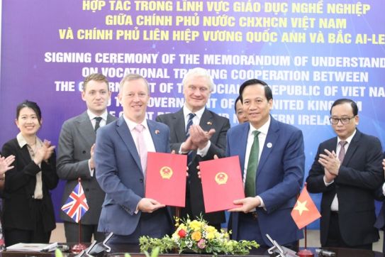 Việt Nam và Anh tăng cường hợp tác trong giáo dục nghề nghiệp