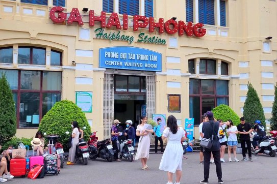 Bùng nổ "food tour" Hải Phòng dịp nghỉ lễ 30-4 và 1-5