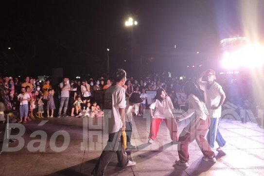 Ấn tượng đêm cuối Festival âm nhạc đường phố