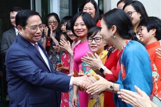 范明政总理：每一名旅外越南人都是代表国家最生动的形象