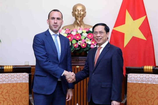 Minister of Foreign Affairs suggests Việt Nam, Italy expand cooperation