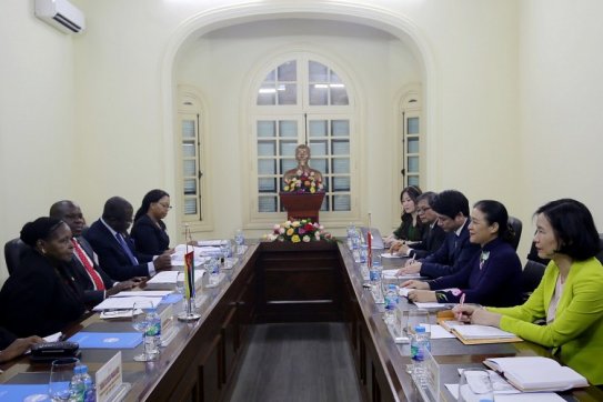 Chủ tịch VUFO tiếp Chủ tịch Quốc hội Mozambique