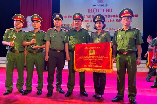 Đội tuyển Công an Hải Phòng đạt Giải nhất toàn đoàn Vòng loại Hội thi Điều lệnh CAND năm 2022