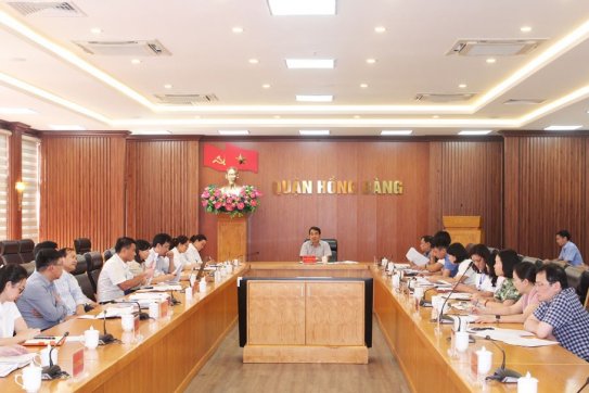 Tập trung tháo gỡ khó khăn, vướng mắc đối với các doanh nghiệp và dự án công nghiệp