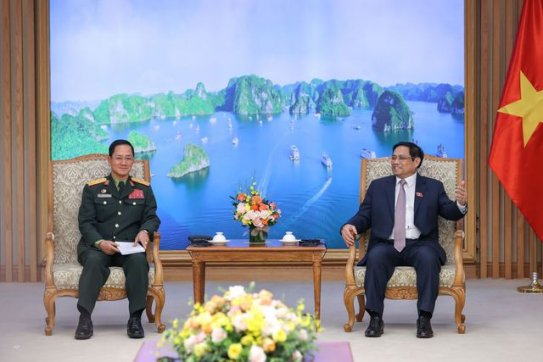 Thủ tướng Phạm Minh Chính tiếp Tổng Tham mưu trưởng QĐND Lào