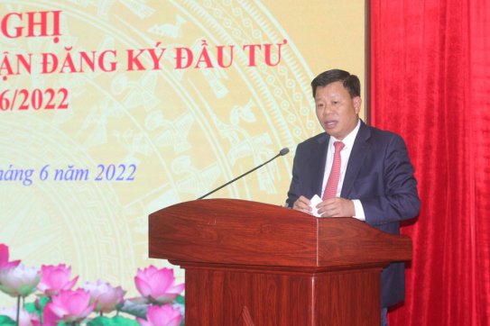Ban Quản lý Khu Kinh tế Hải Phòng trao Giấy chứng nhận đăng ký đầu tư cho các dự án đầu tư vào khu công nghiệp, khu kinh tế Hải Phòng tháng 6/2022