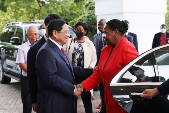 Thủ tướng Phạm Minh Chính hội kiến Chủ tịch Quốc hội Mozambique