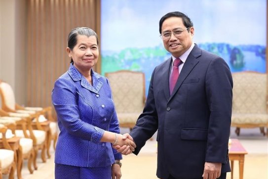 Gov’t leader receives visiting Cambodian Deputy Prime Minister