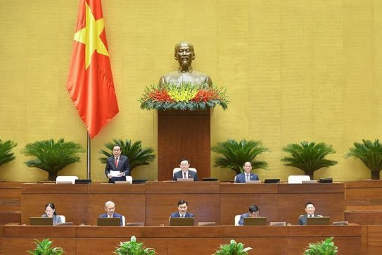Đoàn đại biểu Quốc hội thành phố Hải Phòng thảo luận tại hội trường về kết quả thực hiện Kế hoạch phát triển kinh tế - xã hội năm 2021