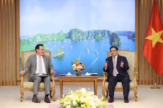 Hướng tới hợp tác chiến lược trong sản xuất vaccine