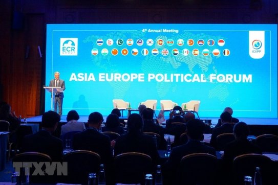 Đoàn đại biểu Đảng Cộng sản Việt Nam tham dự Diễn đàn Chính trị Á-Âu