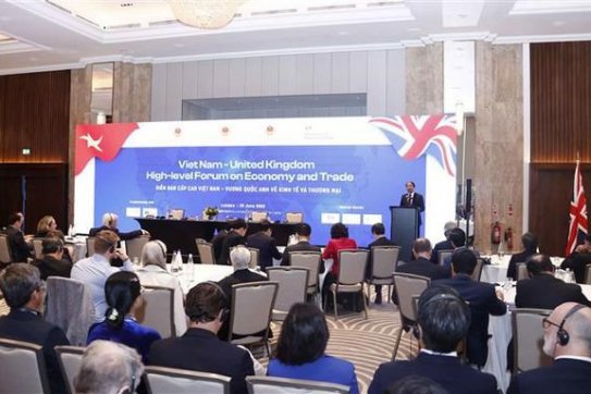 NA Chairman attends Vietnam-UK high-level forum on economy, trade