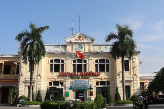 Tăng thêm tàu chạy tuyến Hà Nội - Hải Phòng