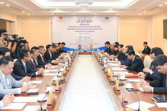 Việt Nam-Lào ký Biên bản ghi nhớ trong lĩnh vực xây dựng