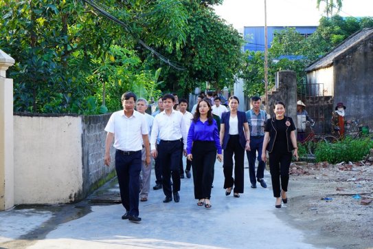 Lãnh đạo thành phố thăm, tặng quà người có công trên địa bàn huyện An Dương nhân dịp Kỷ niệm 75 năm Ngày Thương binh liệt sỹ