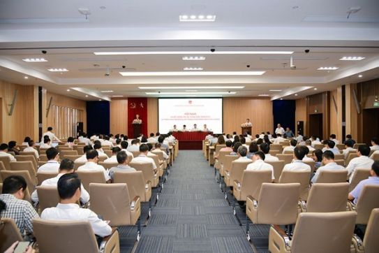 Total revenue of groups, corporations hits nearly 900 trillion VND