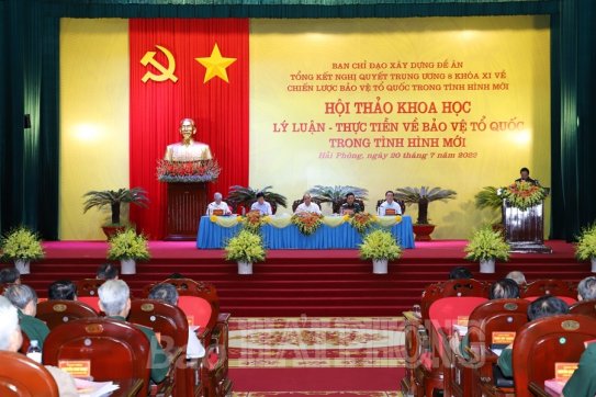Hội thảo khoa học "Lý luận - Thực tiễn về bảo vệ Tổ quốc trong tình hình mới"