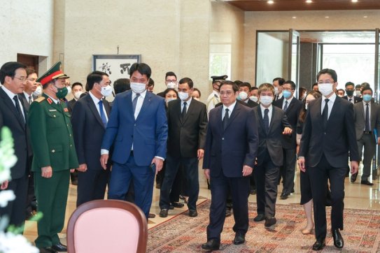 Chùm ảnh: Thủ tướng Phạm Minh Chính ghi sổ tang tưởng niệm cựu Thủ tướng Nhật Bản Abe Shinzo