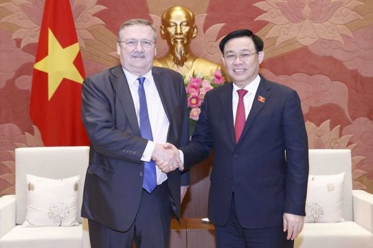 Việt Nam coi trọng, mong muốn tăng cường quan hệ hợp tác nhiều mặt với Hungary