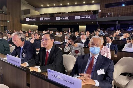 Vietnam enhances cooperation in science, technology, innovation