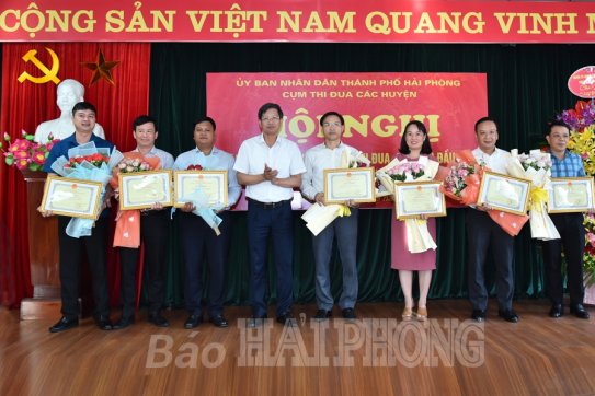 Cụm thi đua các huyện tập trung bám sát việc thực hiện chủ đề năm của thành phố