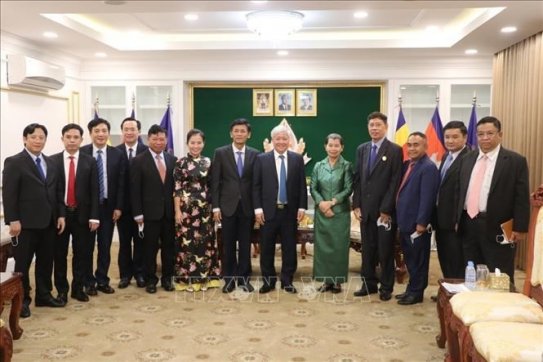Vietnam Fatherland Front delegation visits Cambodia