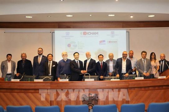 Vietnam strengthens economic ties with Italy