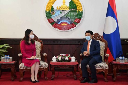 Assistant to Foreign Minister Nguyen Minh Hang’s  courtesy visit to Deputy Prime Minister, Minister of Foreign Affairs of Laos
