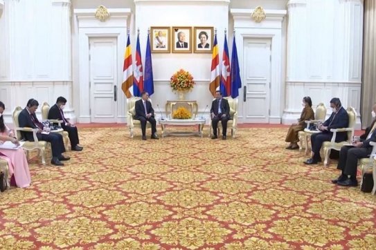 Trưởng Ban Đối ngoại TW Lê Hoài Trung thăm chính thức Campuchia