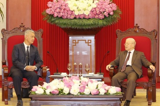 Tổng Bí thư Nguyễn Phú Trọng tiếp Bí thư Trung ương Đảng NDCM Lào