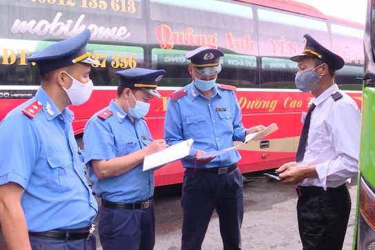 Tiếp tục dừng hoạt động vận tải hành khách trên địa bàn các xã, phường, thị trấn có mức độ dịch cấp 4